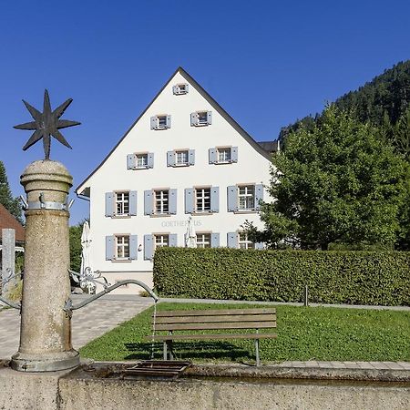 Hotel Hofgut Sternen - Wohnen In Kunst Und Kultur Breitnau Ngoại thất bức ảnh