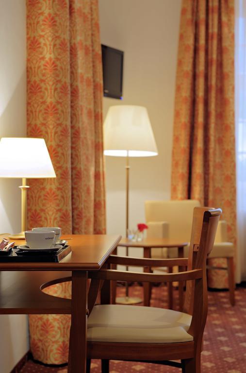 Hotel Hofgut Sternen - Wohnen In Kunst Und Kultur Breitnau Ngoại thất bức ảnh