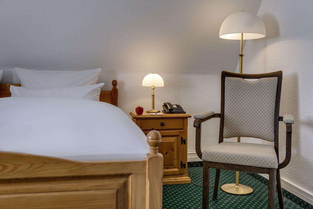Hotel Hofgut Sternen - Wohnen In Kunst Und Kultur Breitnau Ngoại thất bức ảnh