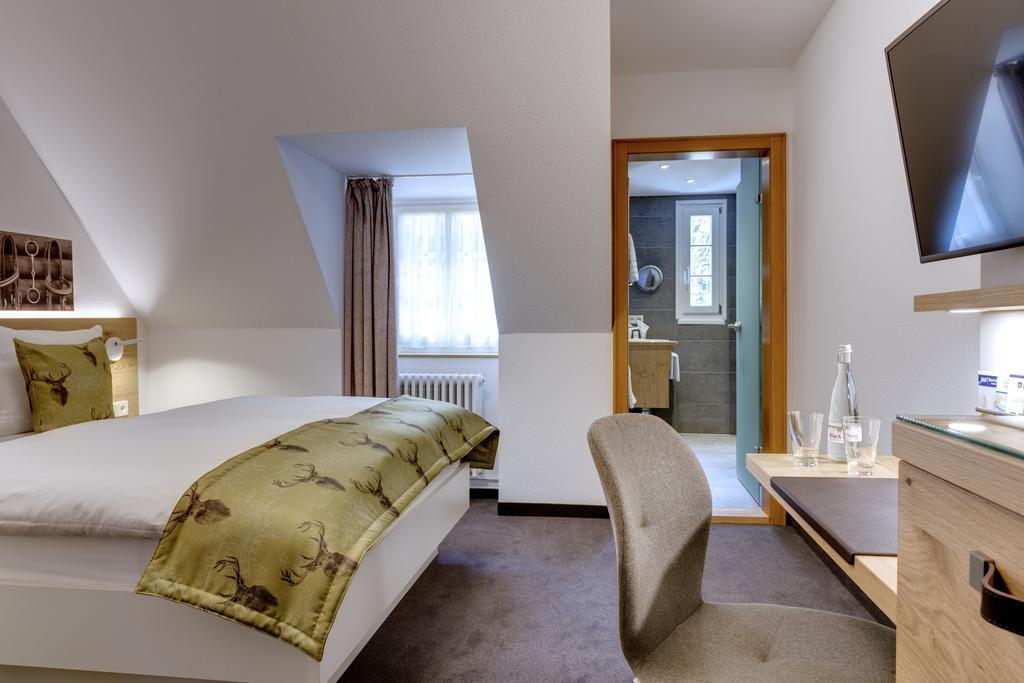 Hotel Hofgut Sternen - Wohnen In Kunst Und Kultur Breitnau Ngoại thất bức ảnh